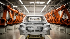 BMW資本市場日拋重整藍圖 高階主管裁兩成、2028年利潤率拚5%