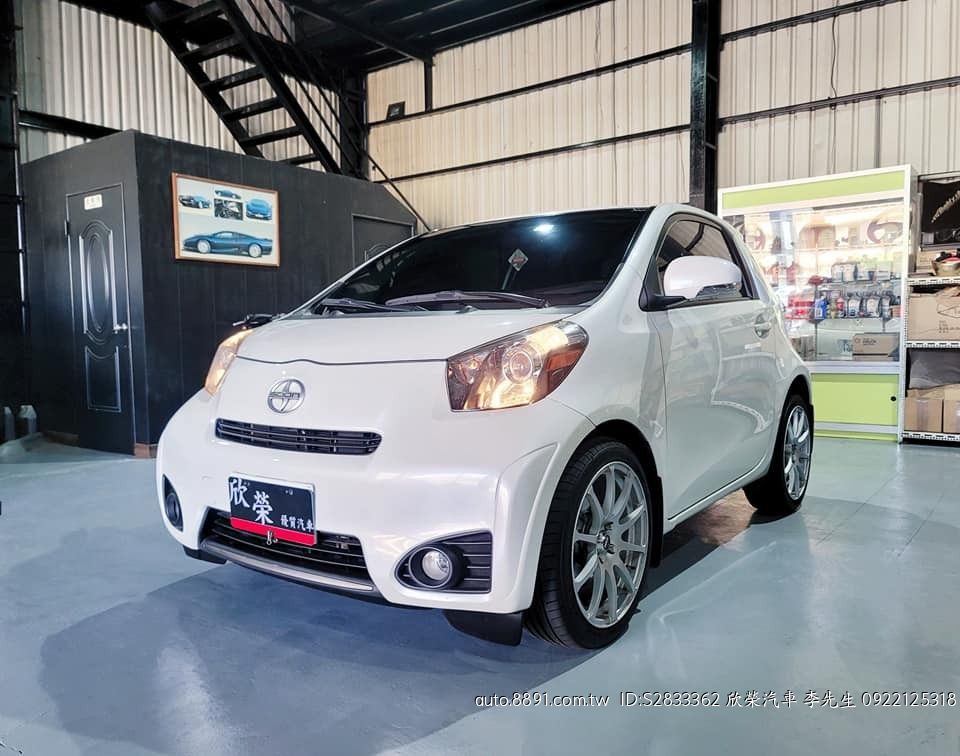 Toyota iq 2014