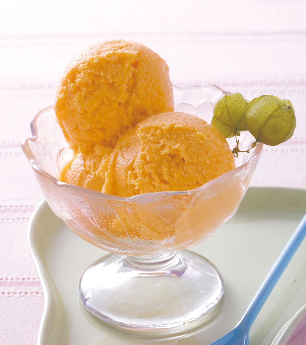 芒果乳酪冰淇淋 by 🐾三不五時泡廚房 - 愛料理