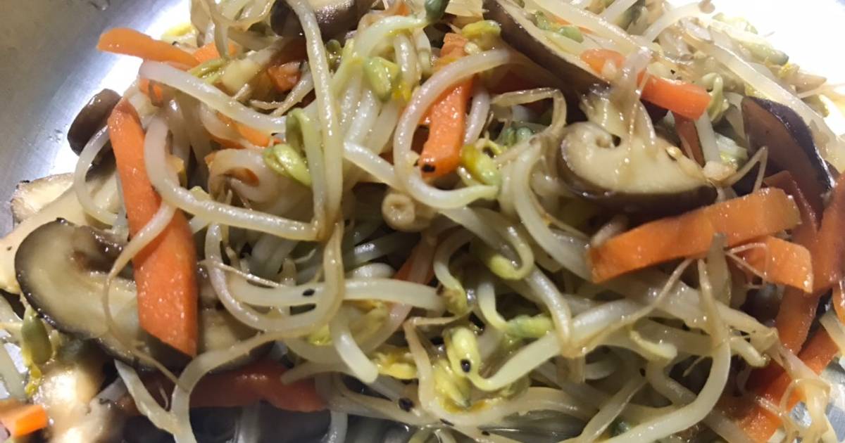 香菇炒豆芽-快速简单